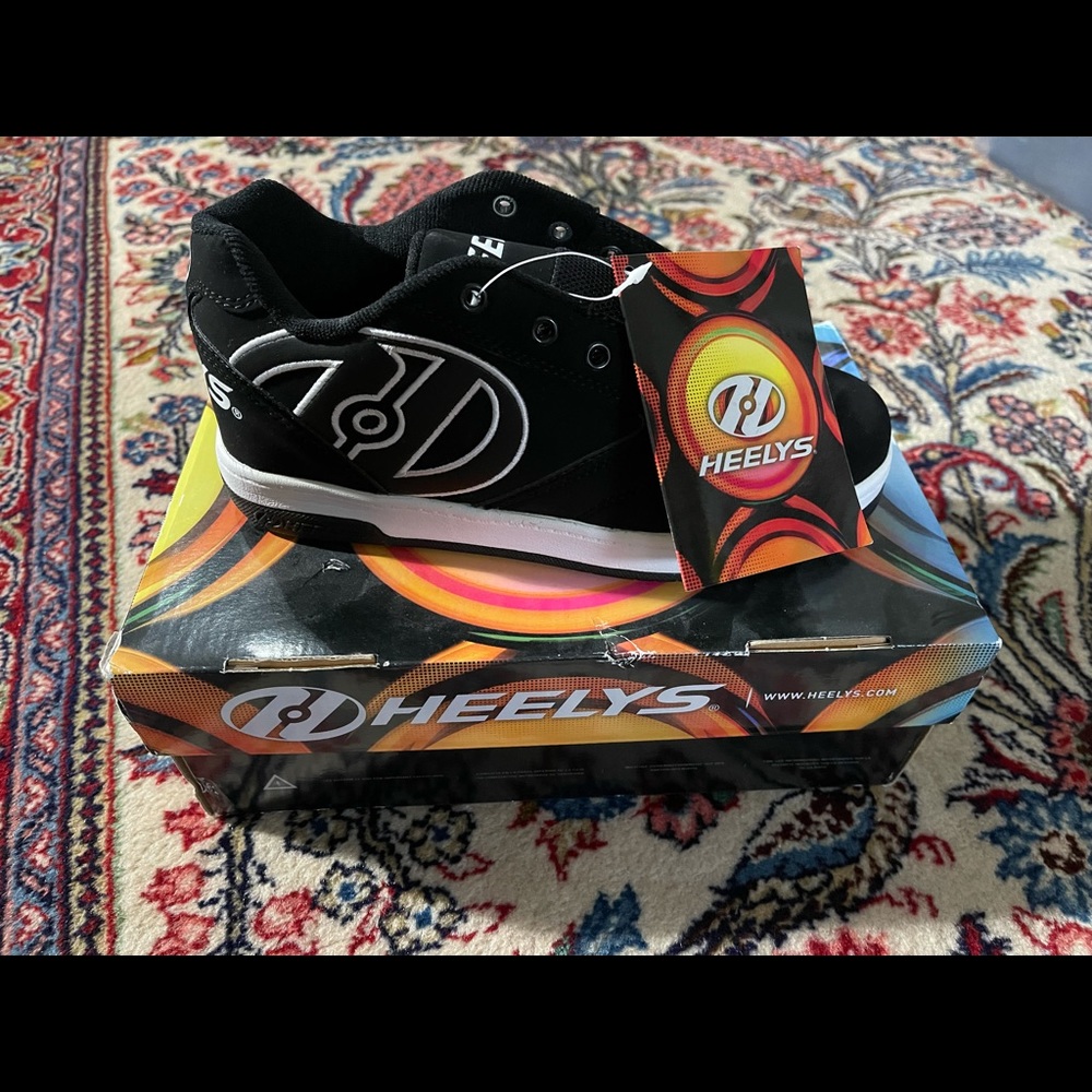 Heelys wheeled sneakers